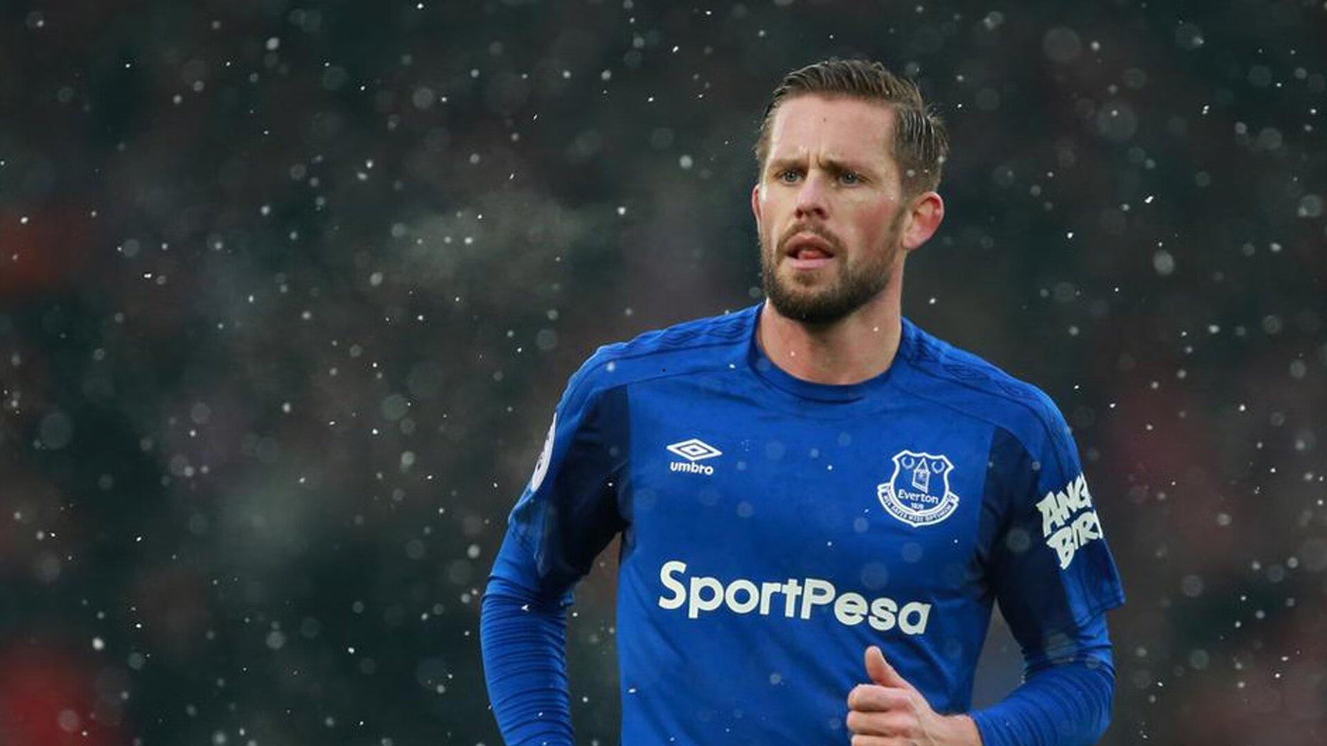 邮报独家，赫拉芬贝赫安菲尔德如鱼得水，未来去留悬念经纪人暂按兵不动